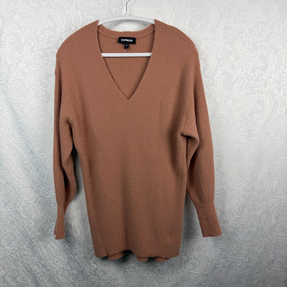 EXPRESS Cozy Ribbed V-Neck Sweater – Camel Brown – Size Small